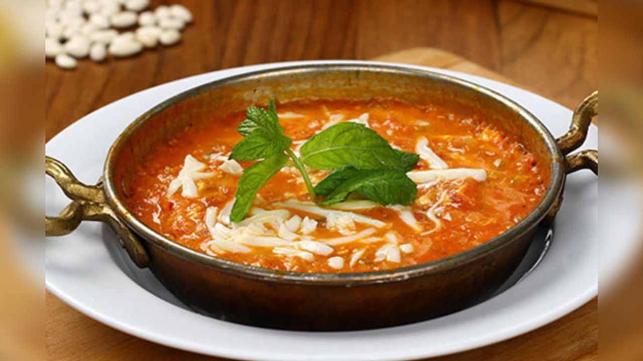 En kolay menemen tarifi: Kahvaltılık enfes menemen nasıl yapılır?