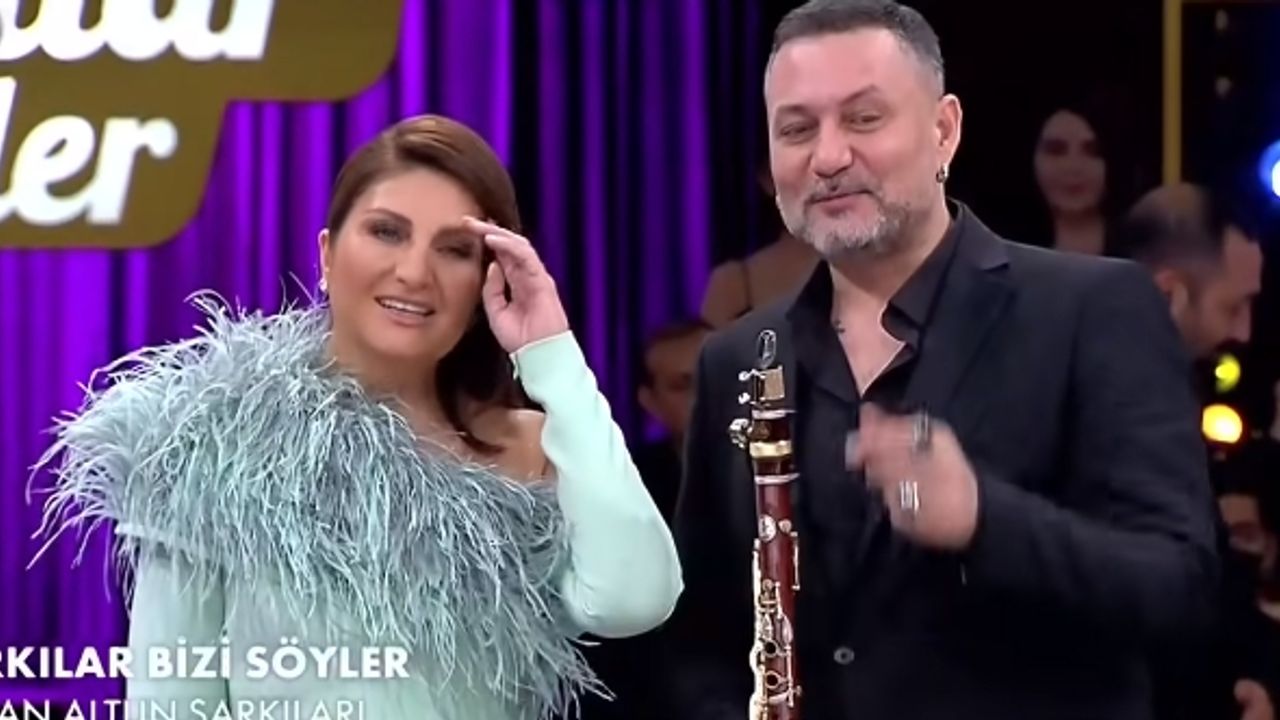 Şarkılar Bizi Söyler 31 Mayıs Pazartesi akşamı konukları kimler? Şarkılar Bizi Söyler sezon finali mi yapıyor?