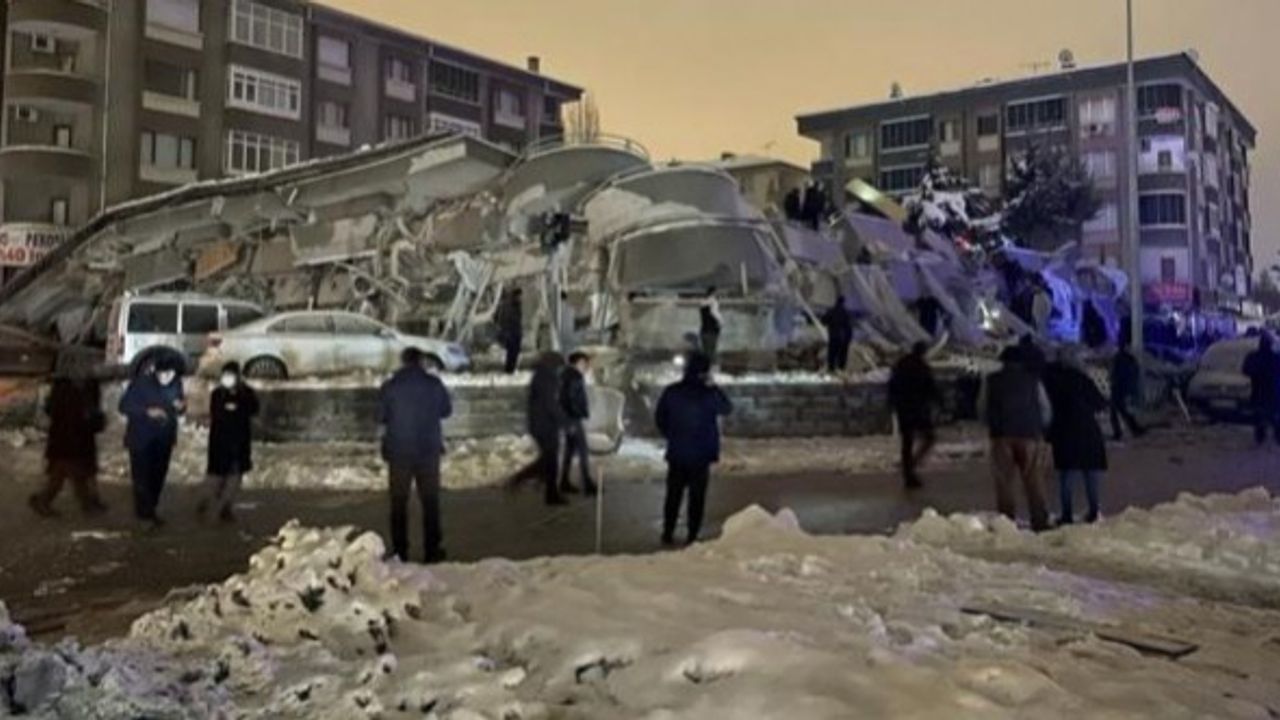 10 ili etkileyen depremde 76 kişi hayatını kaybetti, 440 kişi yaralandı