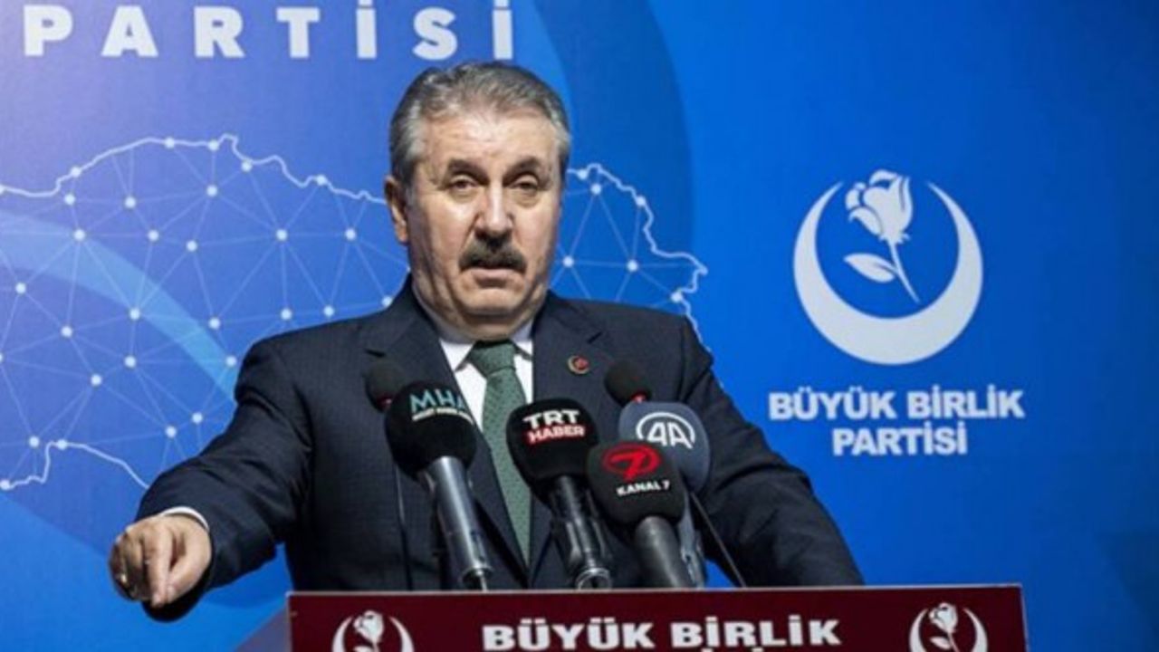 BBP Genel Başkanı Destici, Kızılay Başkanını ve yönetimini istifaya çağırdı!