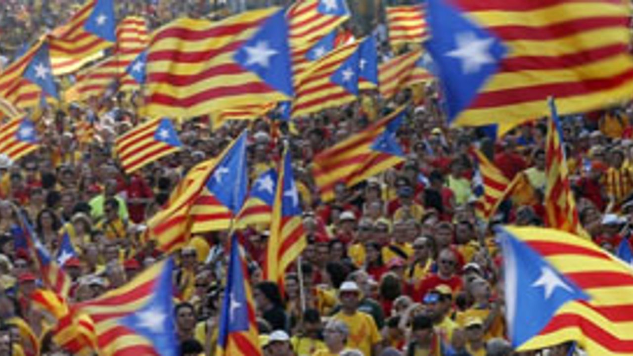 Katalonya da bağımsızlık referandumuna gidiyor