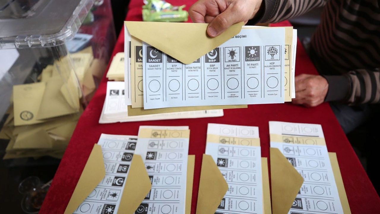 14 Mayıs'ta kimin hangi sandıkta oy kullanacağı belli oldu! Sandıklar E-Devlet'ten ilan edildi