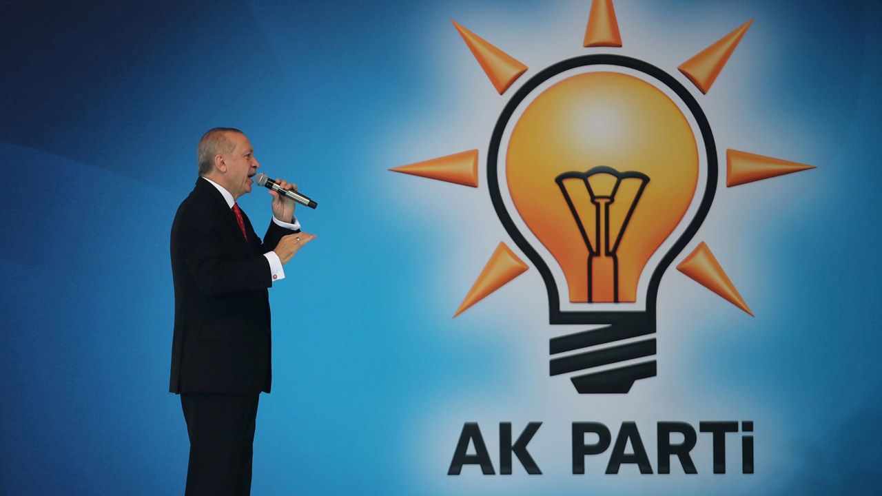 AK Parti'nin seçim kampanyasında kullanacağı sloganlar belli oldu
