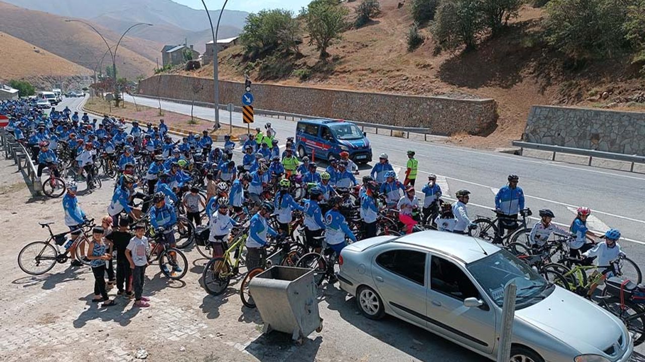 "5. Van Denizi Bisiklet Festivali" katılımcıları Bitlis'e ulaştı