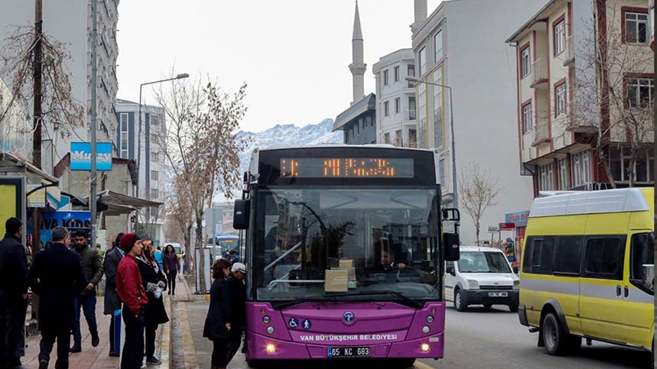 Van’da toplu taşıma araçlarını bir günde kaç kişi kullanıyor? Büyükşehir rakamları açıkladı
