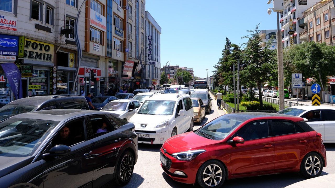 Van’da kent trafiği çıkmazda!