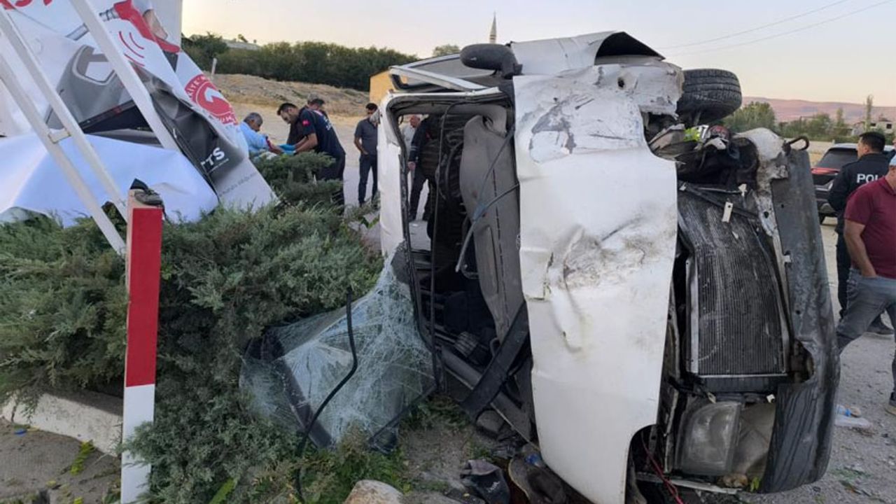 Van'da kaza: 4 yaralı