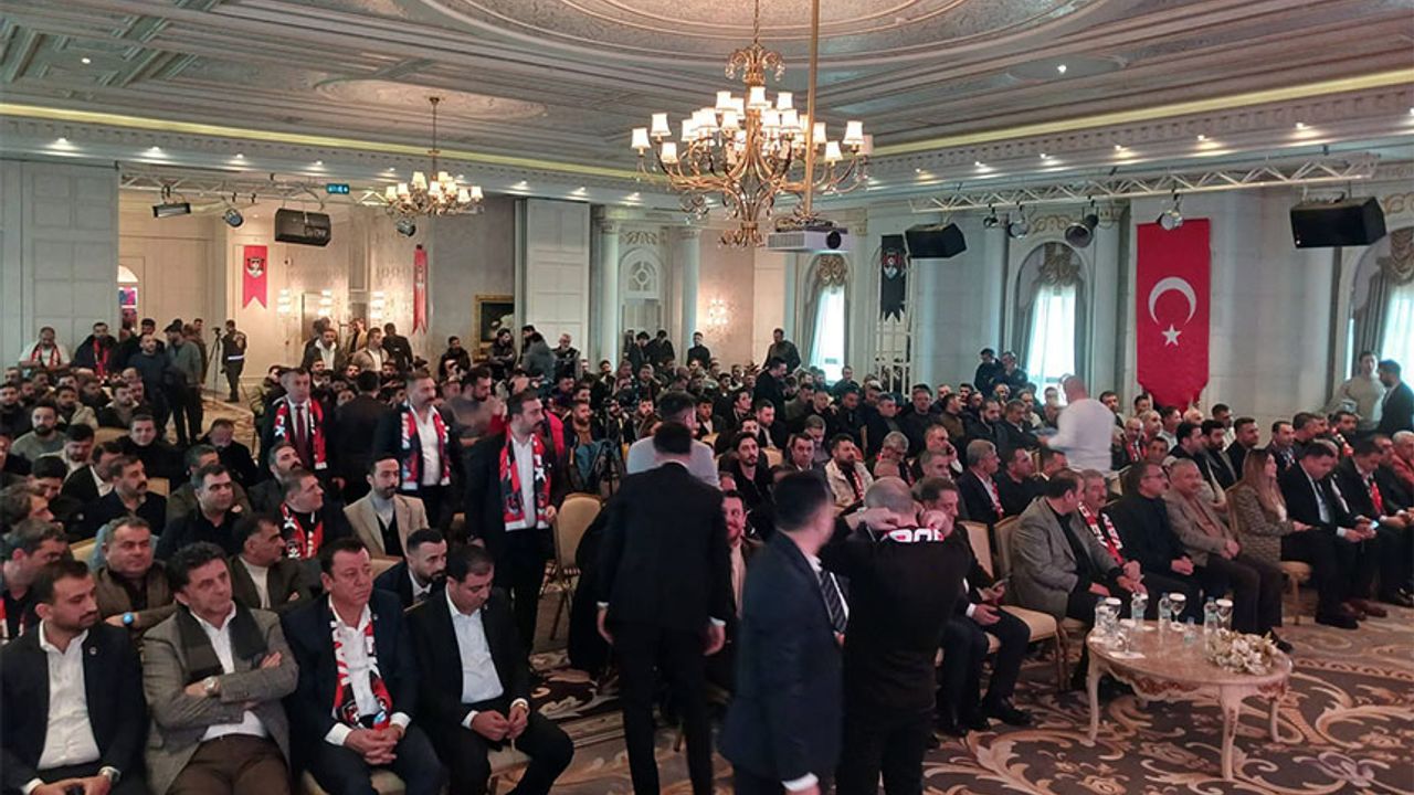 Vanspor, Erol Temel ile yola devam kararı aldı