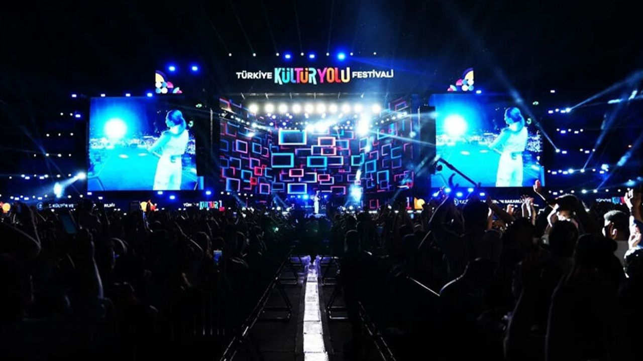 Van’a gelecek ünlü sanatçılar belli oldu
