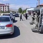 Yüksekova'da trafik kazası: 3 yaralı