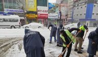 Van'da 930 yerleşim yeri yolu ulaşıma kapandı; kar kalınlığı 50 santim