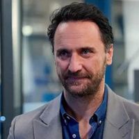 Fırat Çelik Kimdir?