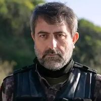 Nail Kırmızıgül Kimdir?