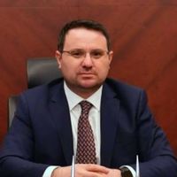 Akın Gürlek Kimdir?