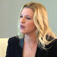 Ayşe Süberker Kimdir?