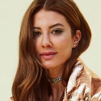 Başak Dizer Kimdir?