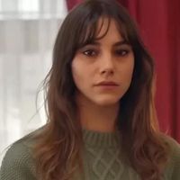 Dilin Döğer Kimdir?