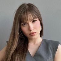 Duygu Özaslan Kimdir?