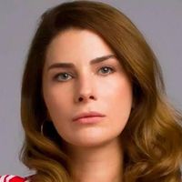 Ece Özdikici Kimdir?