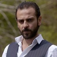 Erkan Kolçak Köstendil Kimdir?