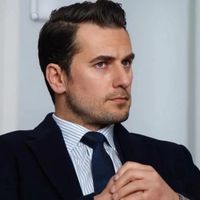 Hakan Dinçkol Kimdir?