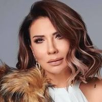 Işın Karaca Kimdir?