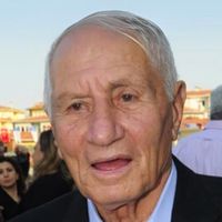 Lefter Küçükandonyadis Kimdir?