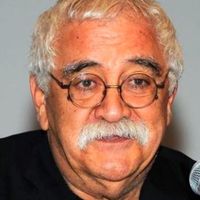 Levent Kırca Kimdir?