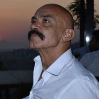 Melih Çardak Kimdir?