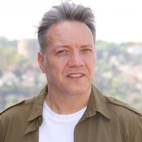 Murat Serezli Kimdir?