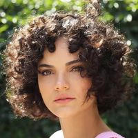 Nazlı Senem Ünal Kimdir?