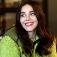 Özge Gürel Kimdir?