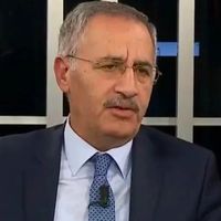 Saygı Öztürk Kimdir?