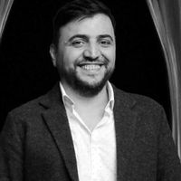 Şinasi Yurtsever Kimdir?