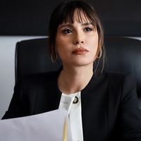 Şükran Ovalı Kimdir?