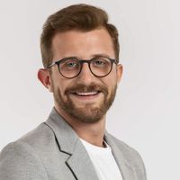 Tahsin Küçük Kimdir?