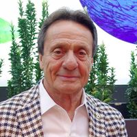 Ahmet Nazif Zorlu Kimdir?