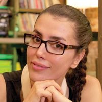 Azra Kohen Kimdir?