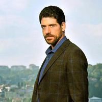 Cemal Hünal Kimdir?