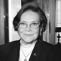 Dilhan Eryurt Kimdir?