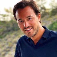 Emir Bahadır Kimdir?