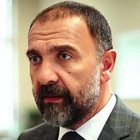 Ertuğrul Postoğlu Kimdir?