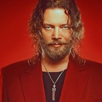 İskender Paydaş Kimdir?