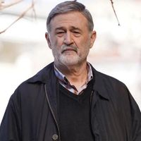 Müfit Kayacan Kimdir?