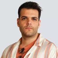 Murat Göçmez Kimdir?