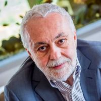 Ömer Üründül Kimdir?