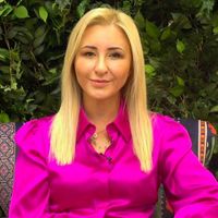 Özge Aydın Kimdir?