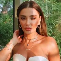 Özge Ulusoy Kimdir?