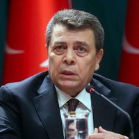 Pevrul Kavlak Kimdir?