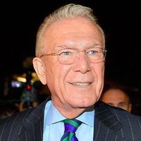 Uğur Dündar Kimdir?